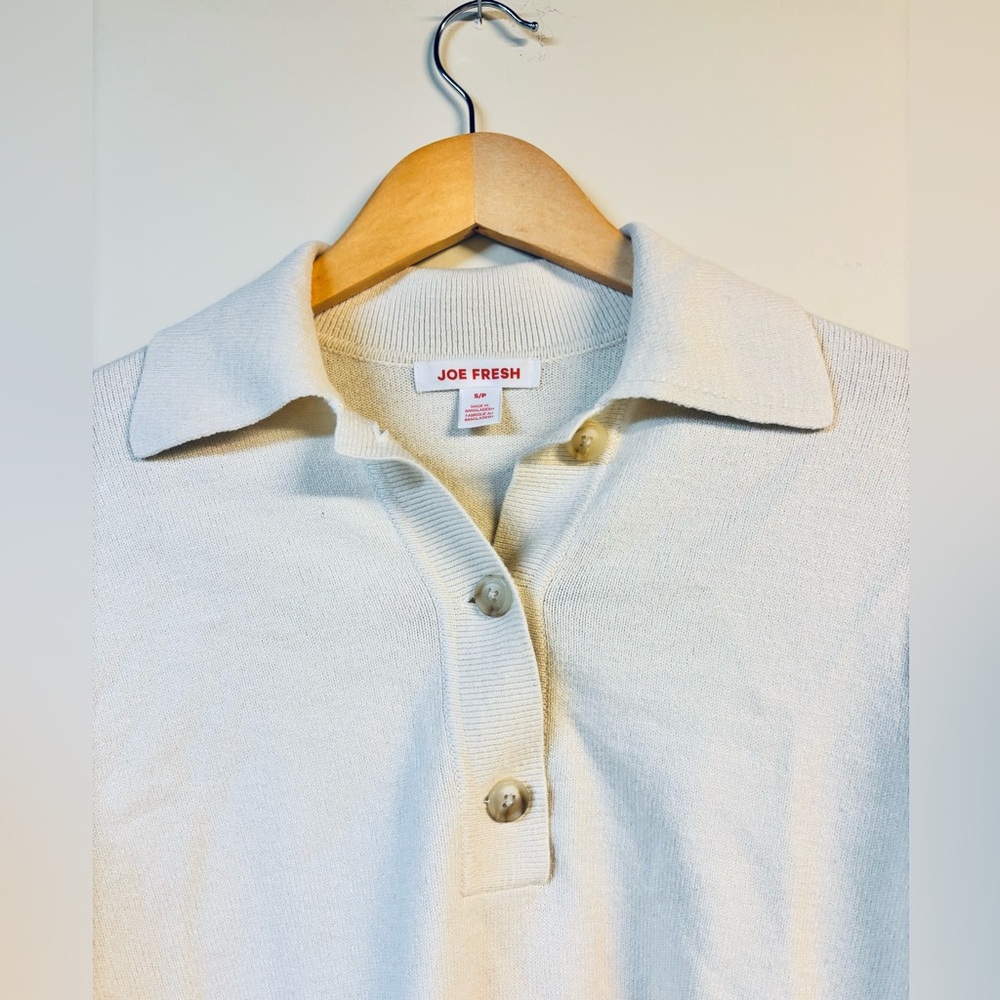Joe Fresh Button Collar Cream Sweater Size Small - Picture 3 of 7